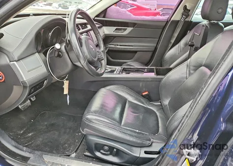 2016 Jaguar Xf Prestige z USA, uszkodzony, nr VIN SAJBE4BV3GCY18844